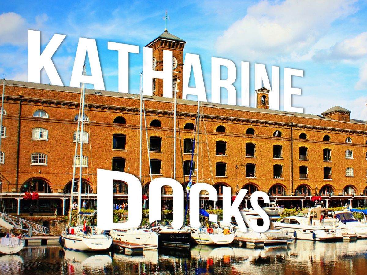 Bến du thuyền St Katharine Docks